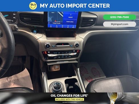 Used 2021 Ford Explorer XLT w/ Equipment Group 202A image 20