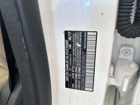 Used 2018 Mercedes-Benz C 300 4MATIC Sedan image 45