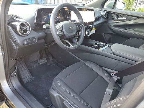 Used 2026 Chevrolet Blazer EV LT w/ Midnight/Sport Edition image 17