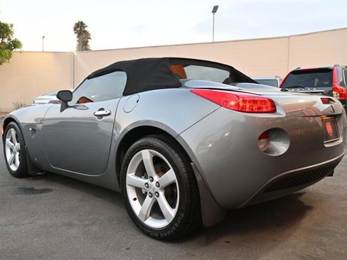 Used 2006 Pontiac Solstice Convertible w/ Premium Package image 8