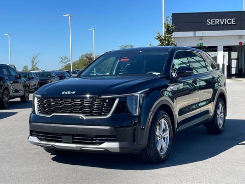 New 2026 Kia Sorento LX FWD image 3