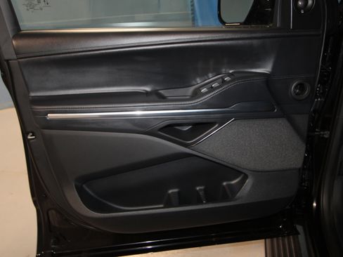 New 2026 Lincoln Navigator Reserve AWD/4WD image 4