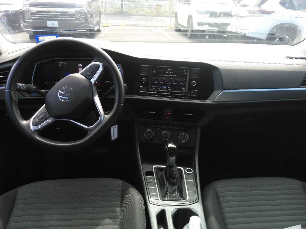 Used 2024 Volkswagen Jetta S FWD image 4