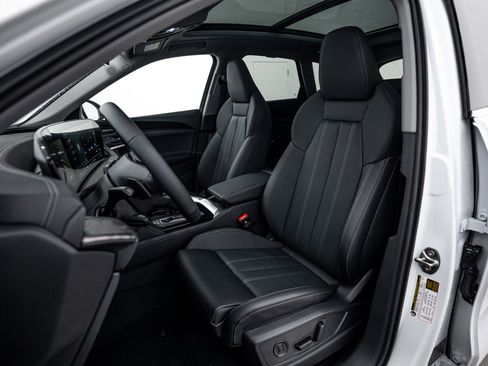 New 2025 Audi Q5 Premium Plus image 15