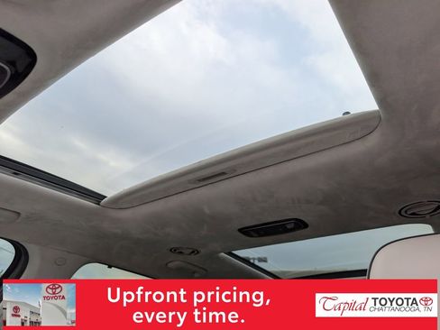 Used 2021 Hyundai Palisade Calligraphy image 25