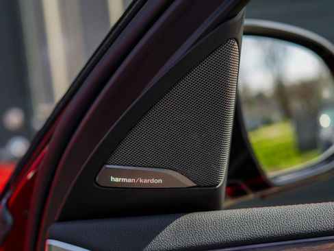 Used 2019 BMW X4 M40i w/ Executive Package image 25