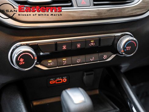 Used 2024 Nissan Altima 2.5 SV image 19