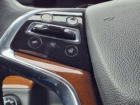 Used 2020 Cadillac Escalade Luxury AWD/4WD image 19