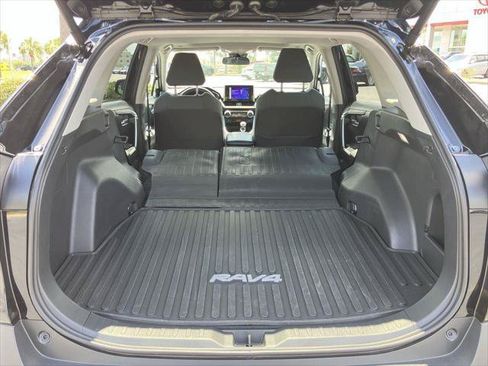 Certified 2025 Toyota RAV4 XLE w/ Convenience Package FWD image 26
