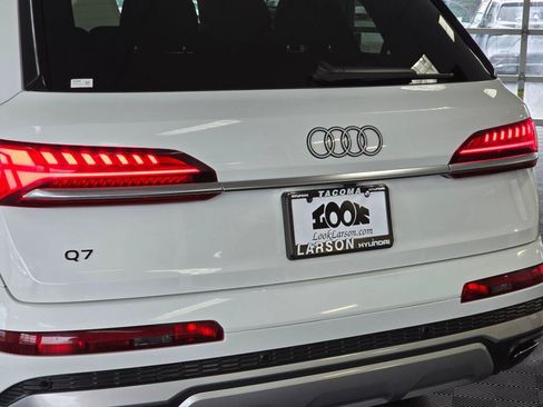 Used 2025 Audi Q7 3.0T Premium Plus AWD/4WD image 12
