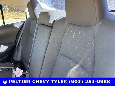 Used 2020 Toyota Corolla LE image 19