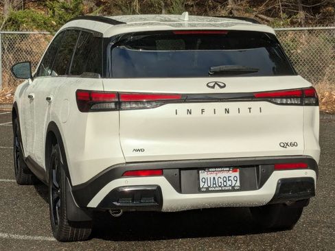 Used 2025 INFINITI QX60 Luxe w/ Black Edition image 7