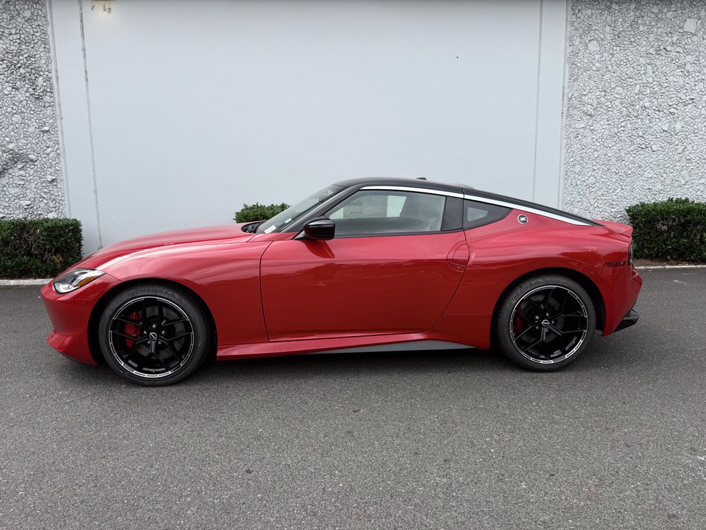 New 2027 Nissan Z Performance RWD image 3