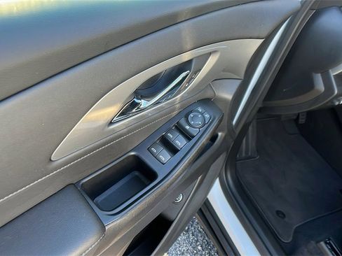 Certified 2023 Chevrolet Traverse LT image 12