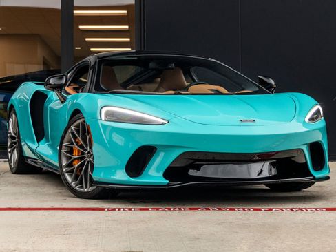 Used 2023 McLaren GT RWD image 17