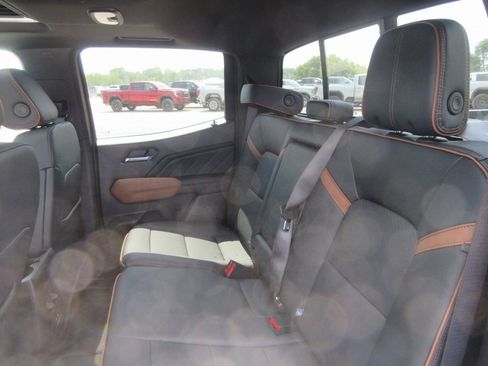 New 2026 GMC Canyon AT4 w/ Technology Plus Package image 14