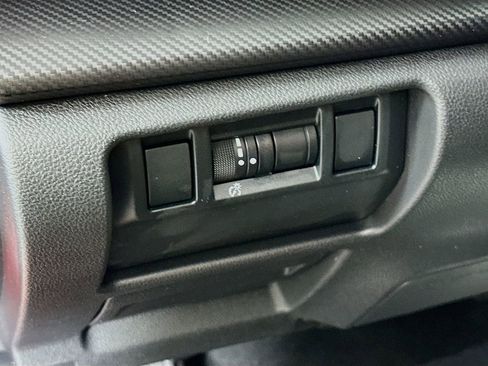 Used 2024 Subaru Crosstrek 2.0i Premium image 15