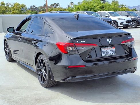 Used 2023 Honda Civic Sport image 6