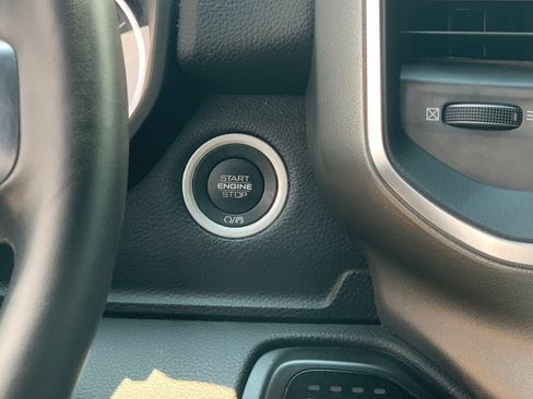 Used 2024 RAM 1500 Big Horn AWD/4WD image 26