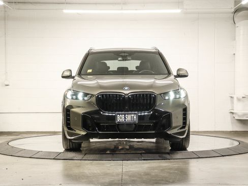 Used 2026 BMW X5 xDrive50e AWD/4WD image 2