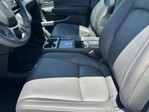 Used 2026 Honda Odyssey Sport-L image 11
