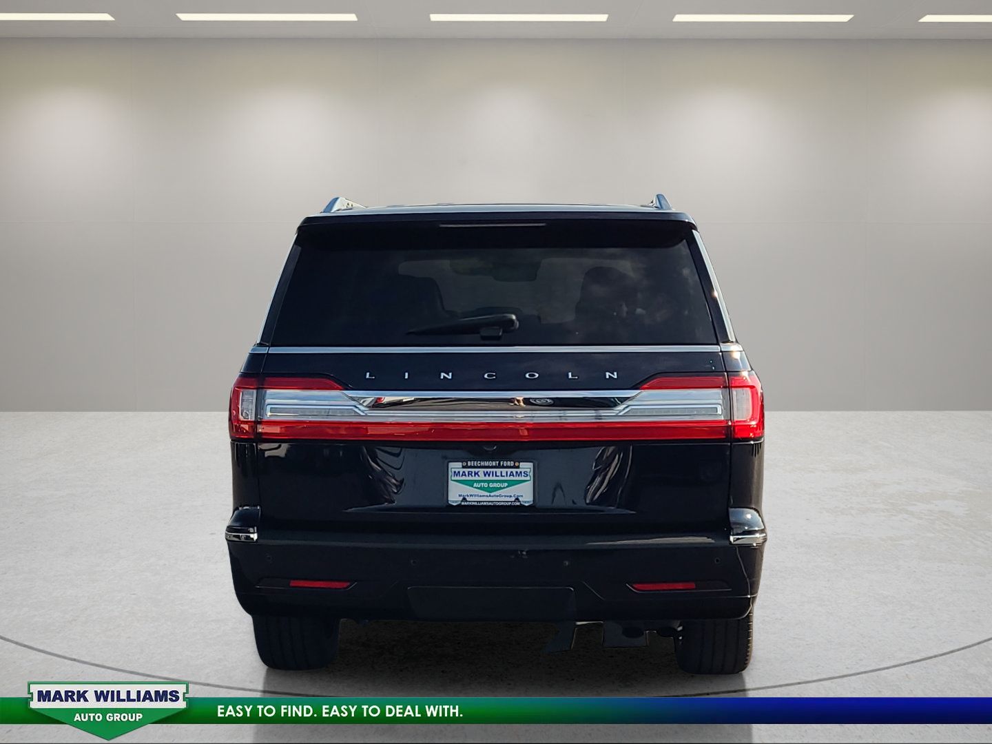 Used 2021 Lincoln Navigator L Reserve w/ Luxury Package AWD/4WD image 5