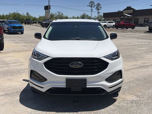 Used 2023 Ford Edge SE AWD/4WD image 10