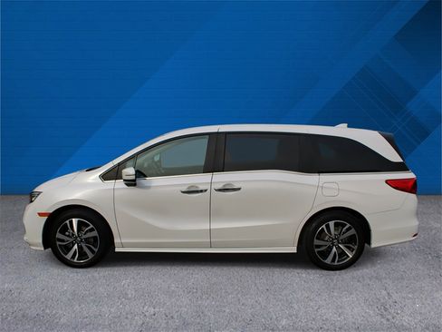 Certified 2024 Honda Odyssey Touring image 6