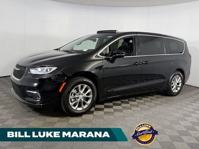 Used 2026 Chrysler Pacifica Limited