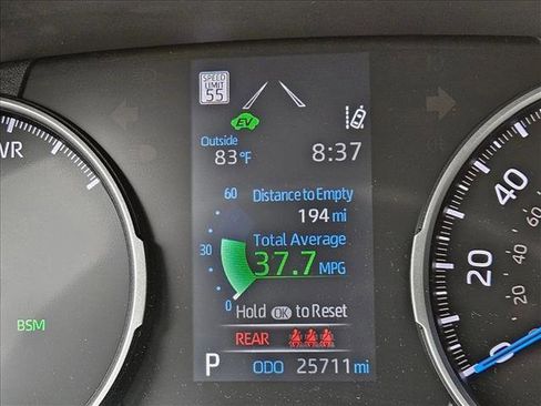 Used 2022 Toyota RAV4 XLE Premium AWD/4WD image 10