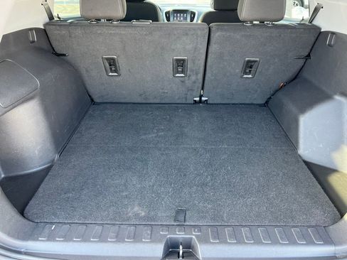 Used 2024 GMC Terrain SLE image 14