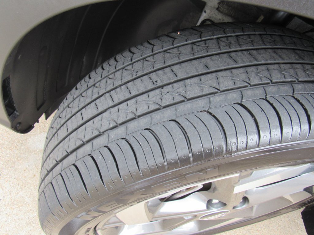 Certified 2025 Hyundai Venue SEL FWD image 11