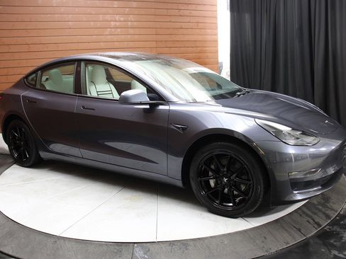 Used 2022 Tesla Model 3 Long Range image 81