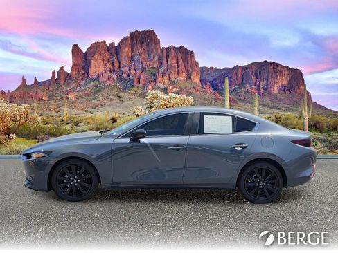 Used 2023 MAZDA MAZDA3 s FWD image 3