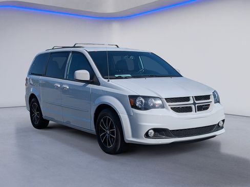 Used 2017 Dodge Grand Caravan GT image 5