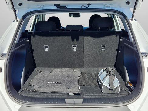 New 2026 Hyundai Kona SE image 8