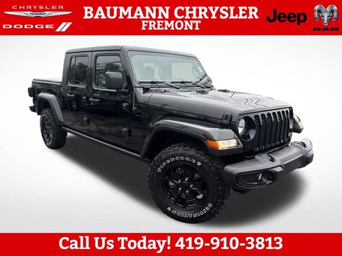 Used 2022 Jeep Gladiator Sport AWD/4WD image 1
