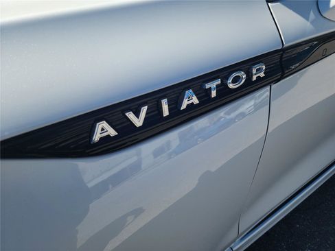 New 2026 Lincoln Aviator Reserve w/ Jet Appearance Package image 10