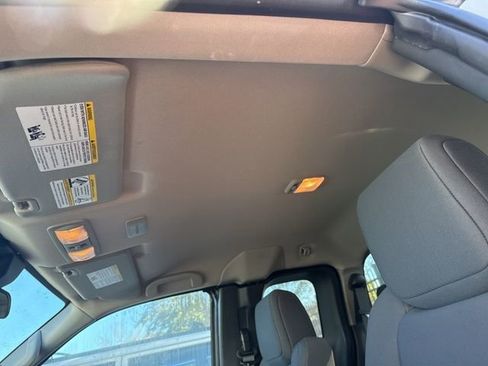 Used 2024 Nissan Frontier S w/ S Utility Package image 30