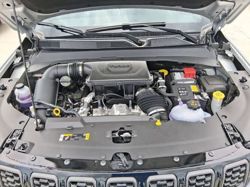 New 2026 Jeep Compass Latitude image 8