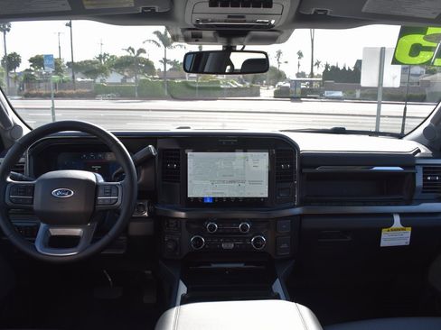 Used 2025 Ford F350 Lariat w/ FX4 Off-Road Package image 19