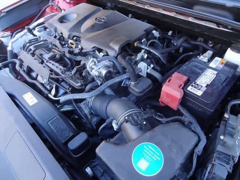 Used 2022 Toyota Camry XSE image 36