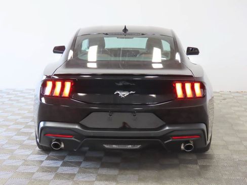 Used 2025 Ford Mustang Premium RWD image 4