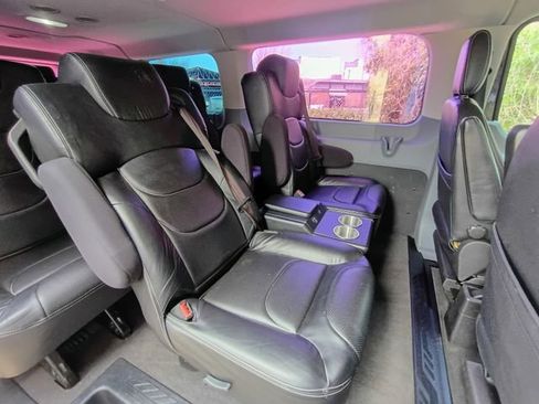 Used 2018 Ford Transit 350 XLT image 48