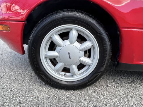 Used 1991 MAZDA MX-5 Miata RWD image 36