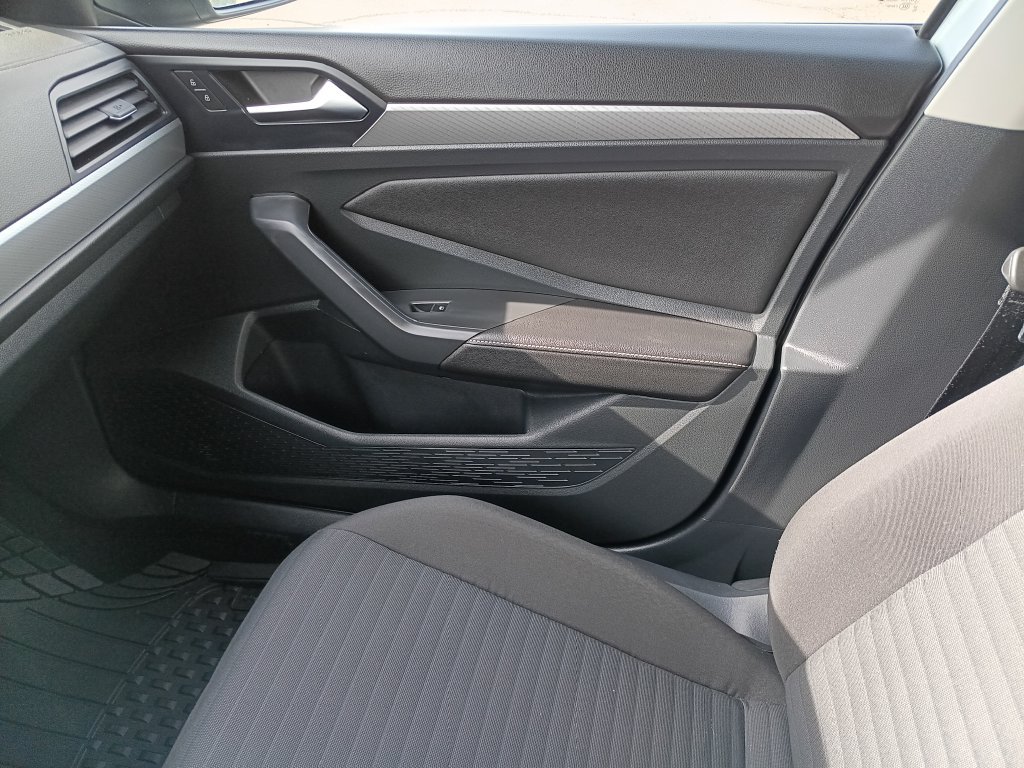 Used 2024 Volkswagen Jetta S FWD image 11