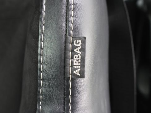 Used 2015 Dodge Challenger SRT Hellcat image 36