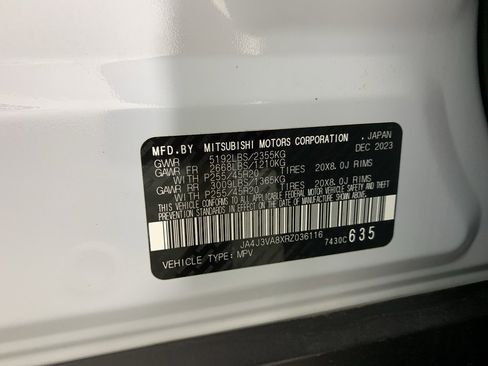 Used 2024 Mitsubishi Outlander SE image 12