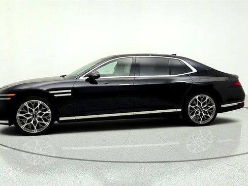 Used 2025 Genesis G90 3.5T AWD/4WD image 8