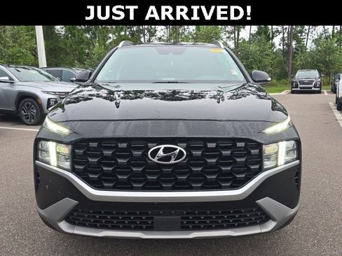 Used 2023 Hyundai Santa Fe SEL image 2